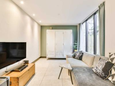 Home with Private Terrace