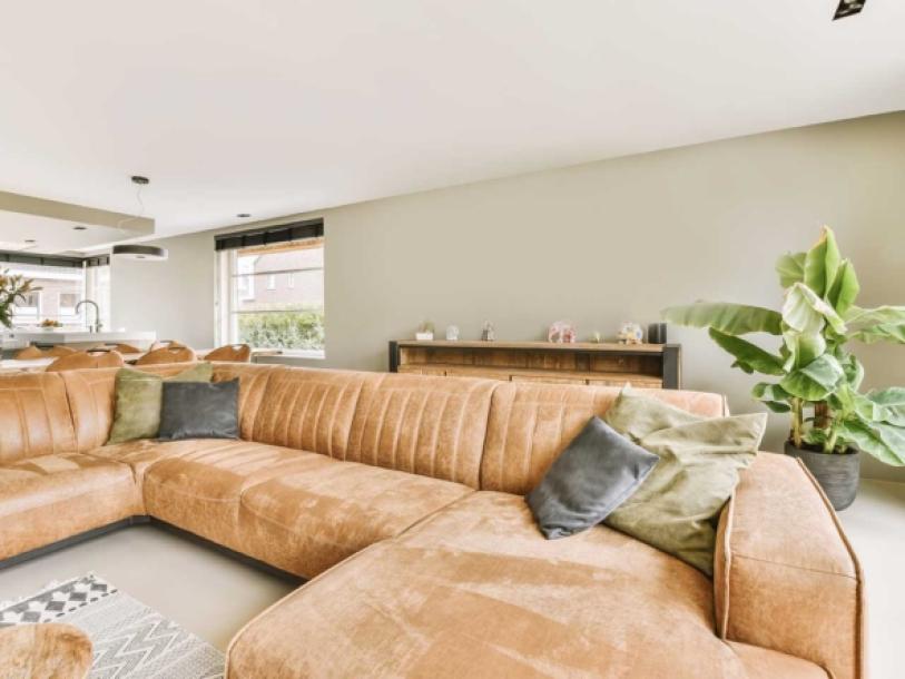 One-Bedroom Apartment with Balcony-2