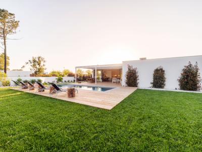 Suburban Semi-Detached House for Sale